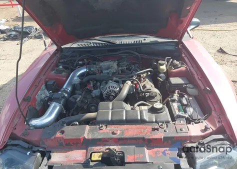 2001 Ford Mustang Gt z USA, uszkodzony, nr VIN 1FAFP45X41F143184